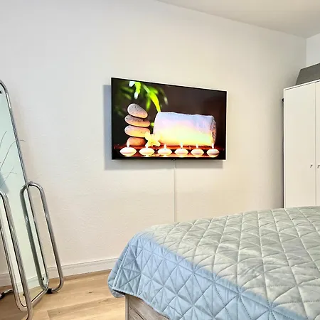 Fewo Weiherschleife - Infrarotsauna - Parkplatz - Balkon - Smart Tv * Idar-Oberstein